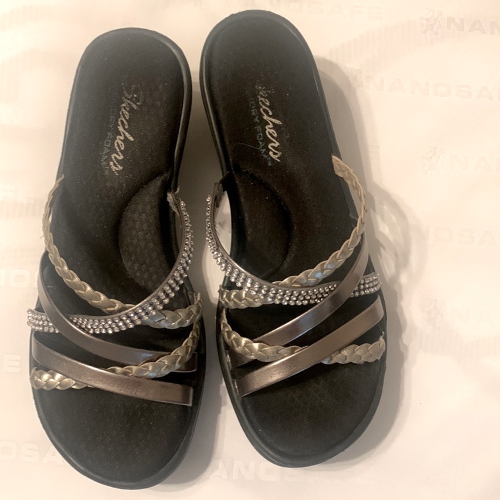 Skechers memory foam | woman’s sandals | size 8 |